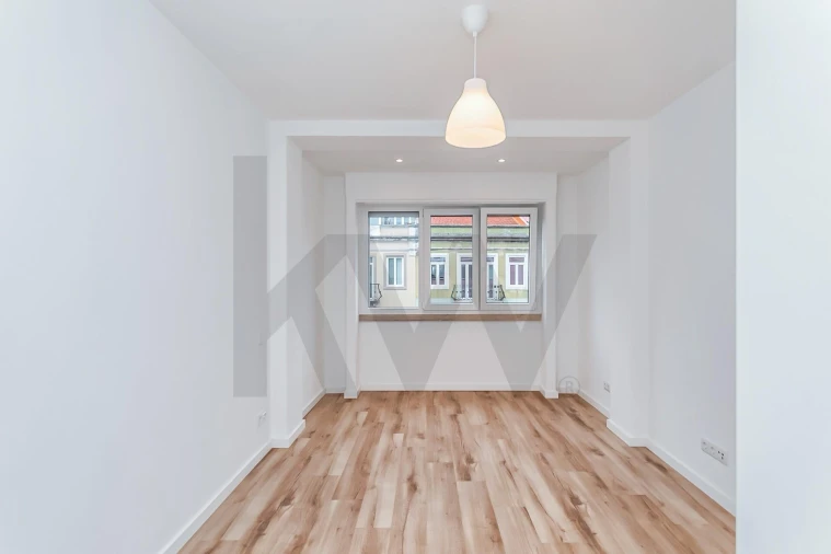 Apartamento T1 para Arrendamento em Santo António Foto 20