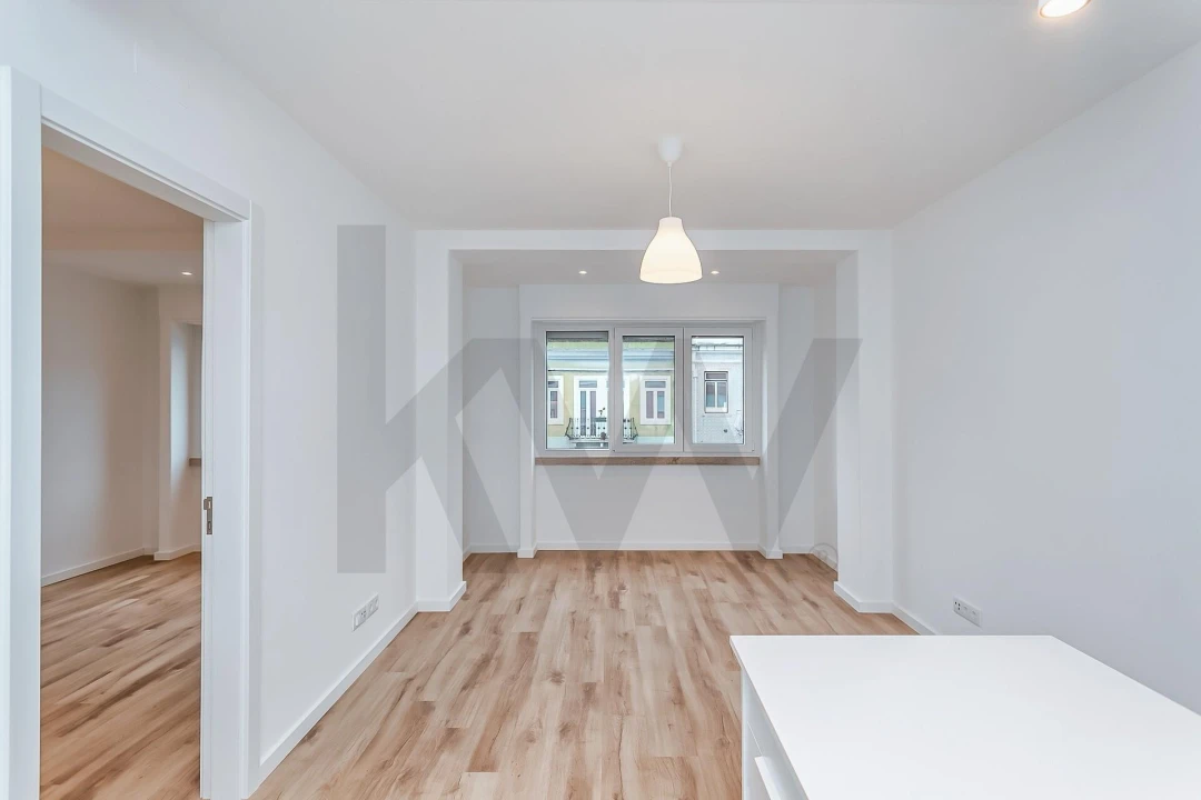 Apartamento T1 para Arrendamento em Santo António Foto 7