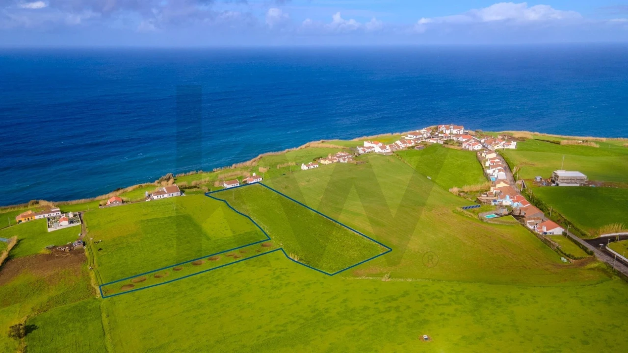 Terreno para Venda em Achada Foto 17