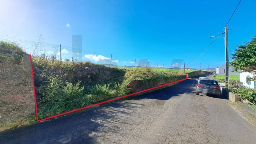 Terreno para Venda em Achada Foto 19