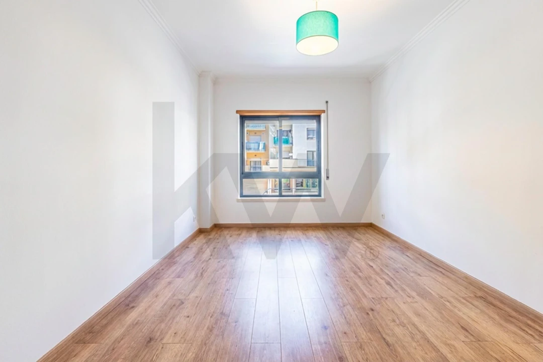 Apartamento T2 para Venda em Queluz e Belas Foto 10