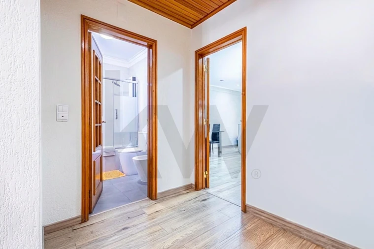 Apartamento T2 para Venda em Queluz e Belas Foto 16
