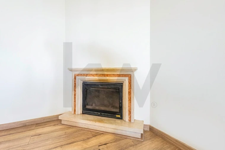 Apartamento T2 para Venda em Queluz e Belas Foto 4