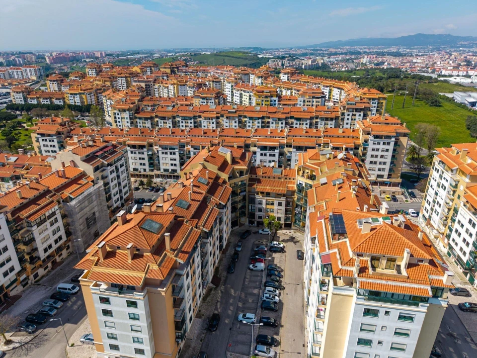 Apartamento T2 para Venda em Queluz e Belas Foto 30