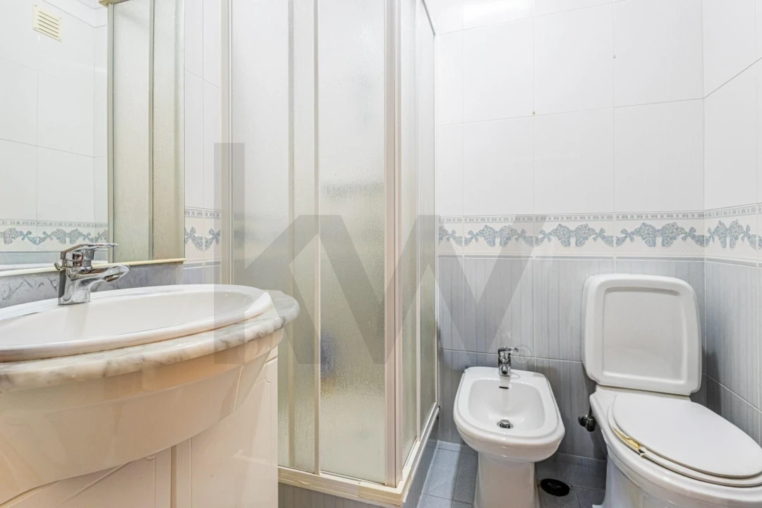 Apartamento T2 para Venda em Queluz e Belas Foto 19