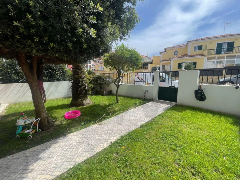 Moradia T3 para Arrendamento em Ericeira Foto 1