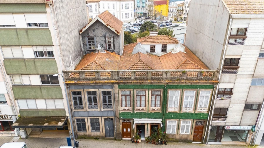 Moradia T4 para Venda em Cedofeita, Santo Ildefonso, Sé, Miragaia, São Nicolau e Vitória Foto 3