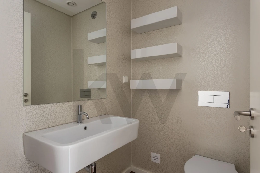 Apartamento T2 para Arrendamento em Avenidas Novas Foto 16