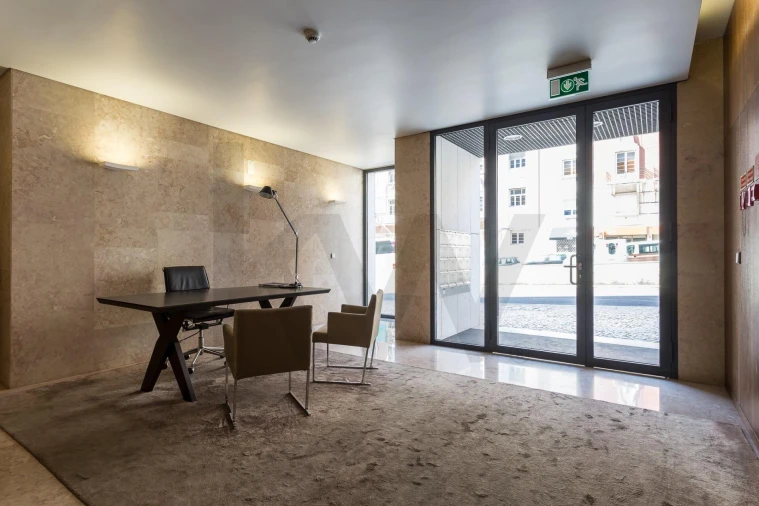 Apartamento T2 para Arrendamento em Avenidas Novas Foto 2