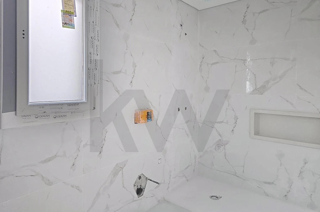 Moradia T4 para Venda em Corroios Foto 14