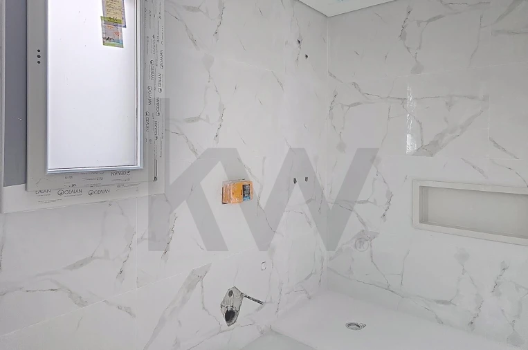 Moradia T4 para Venda em Corroios Foto 14