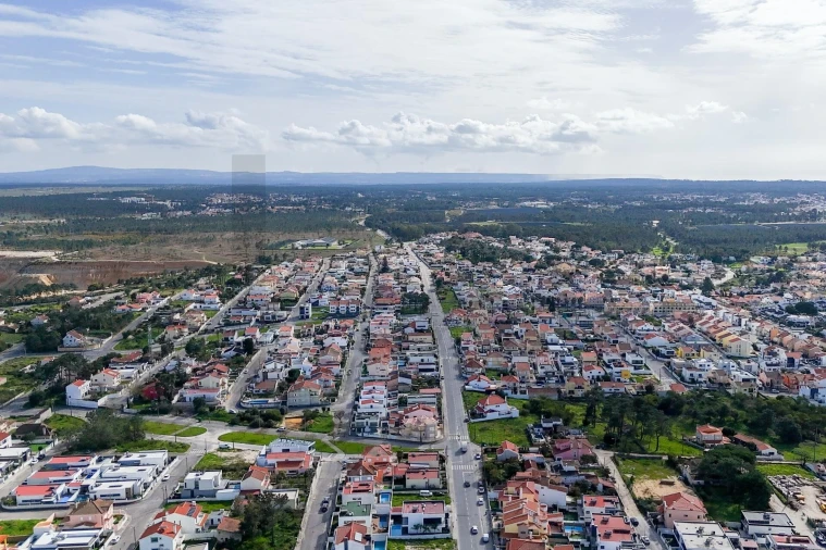 Moradia T4 para Venda em Corroios Foto 11