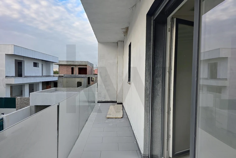 Moradia T4 para Venda em Corroios Foto 12