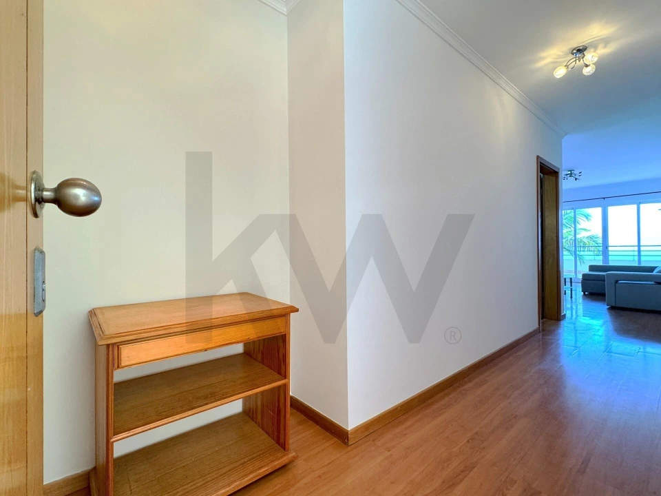 Apartamento T2 para Arrendamento em Caniço Foto 18