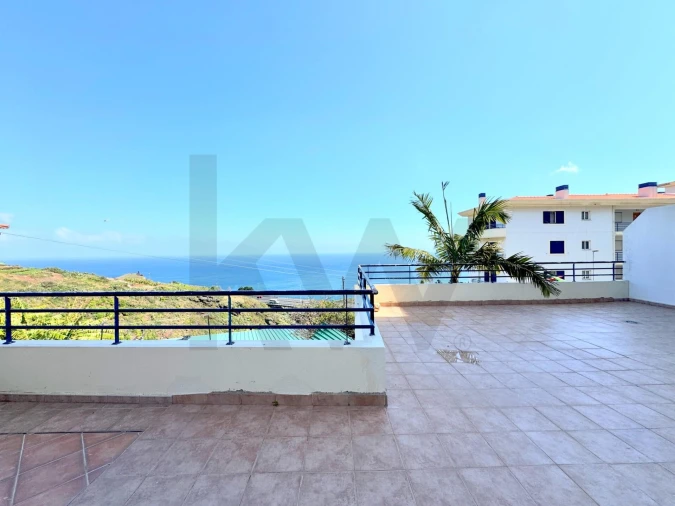 Apartamento T2 para Arrendamento em Caniço Foto 2