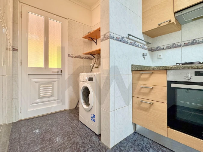 Apartamento T2 para Arrendamento em Caniço Foto 10