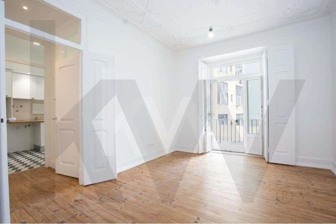 Apartamento T5 para Arrendamento em Santo António Foto 11