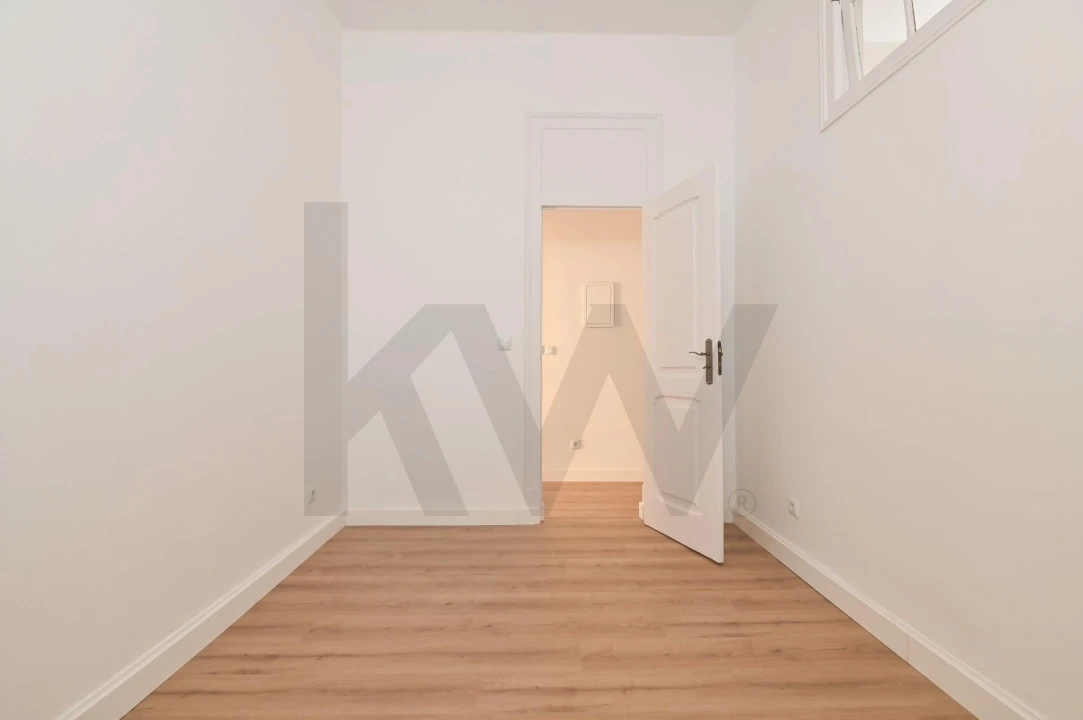 Apartamento T5 para Arrendamento em Santo António Foto 19