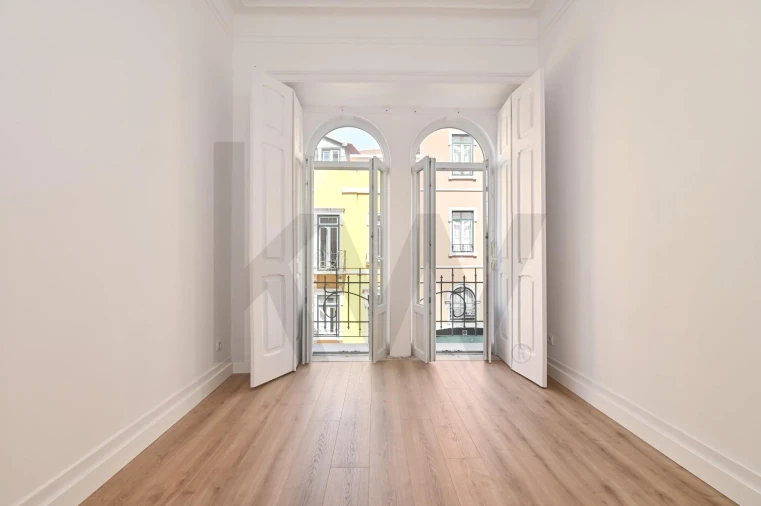 Apartamento T5 para Arrendamento em Santo António Foto 23