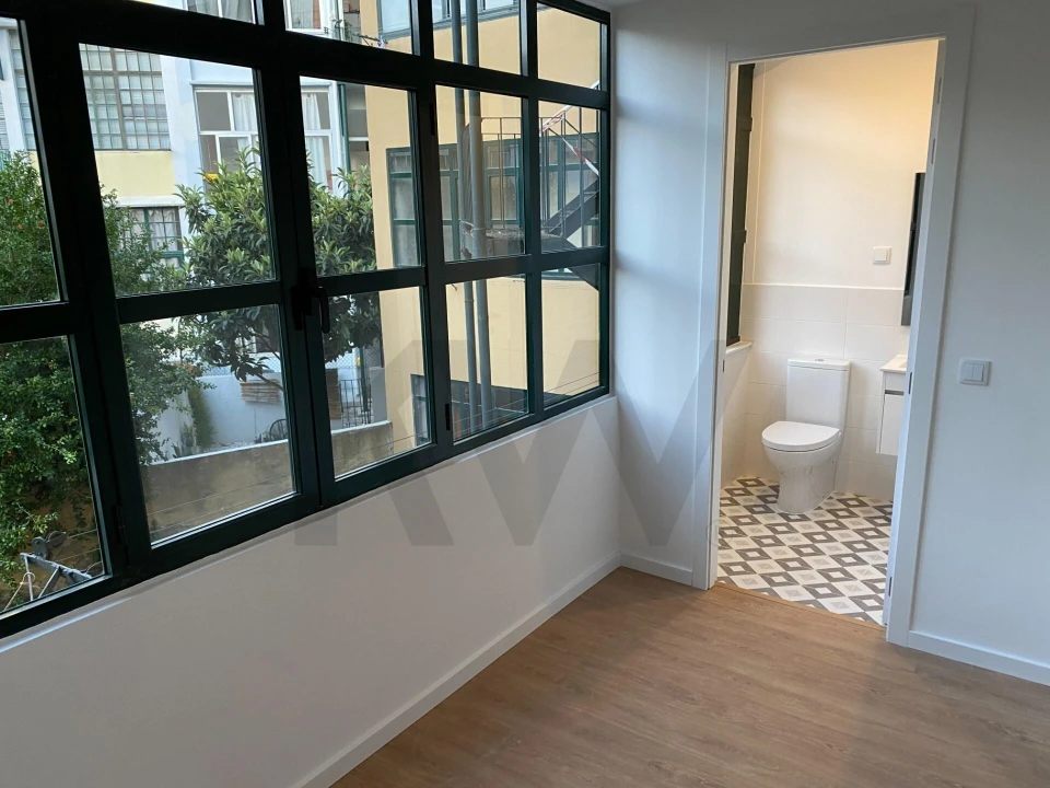 Apartamento T2 para Arrendamento em Arroios Foto 8