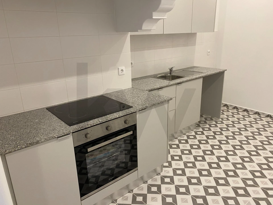 Apartamento T2 para Arrendamento em Arroios Foto 14