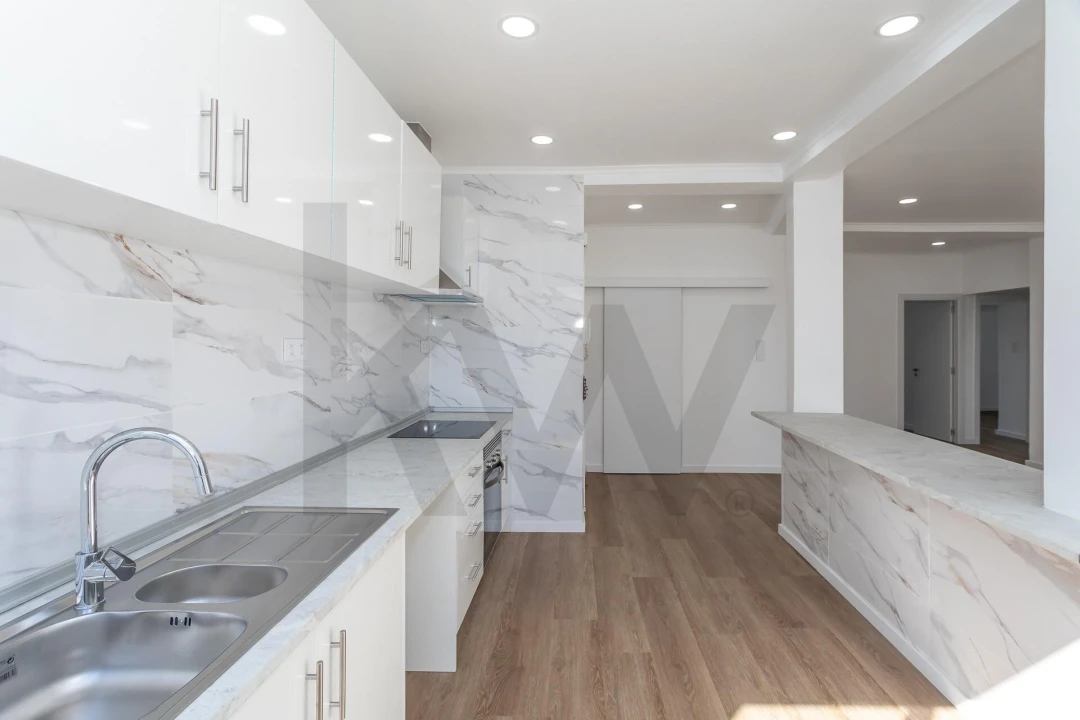 Apartamento T3 para Venda em Águas Livres Foto 8