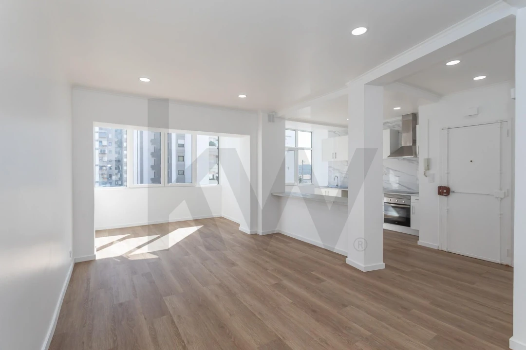 Apartamento T3 para Venda em Águas Livres Foto 14