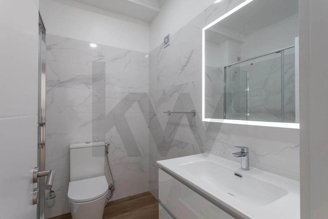 Apartamento T3 para Venda em Águas Livres Foto 32