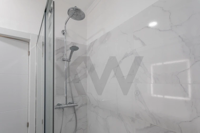 Apartamento T3 para Venda em Águas Livres Foto 33