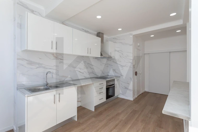 Apartamento T3 para Venda em Águas Livres Foto 6