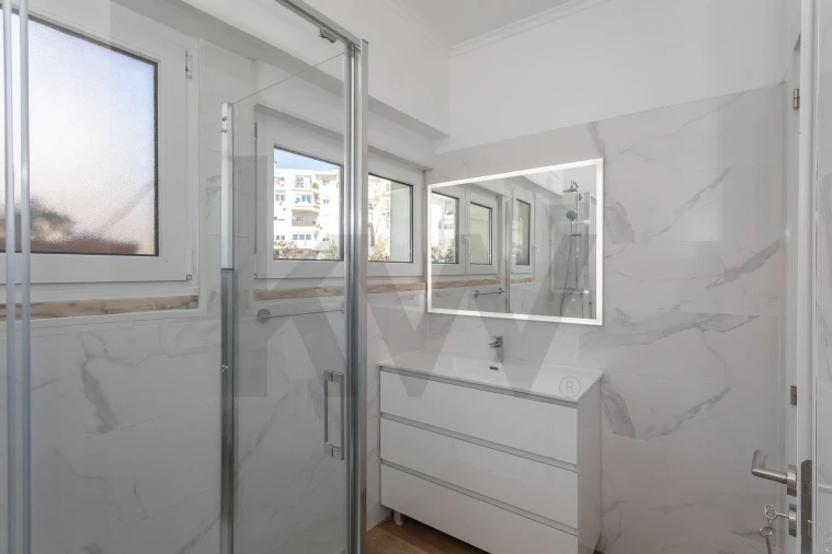 Apartamento T3 para Venda em Águas Livres Foto 23