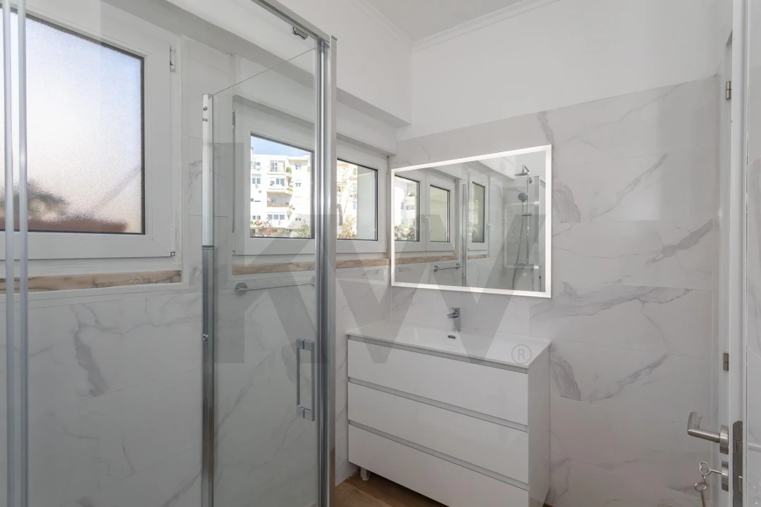 Apartamento T3 para Venda em Águas Livres Foto 23