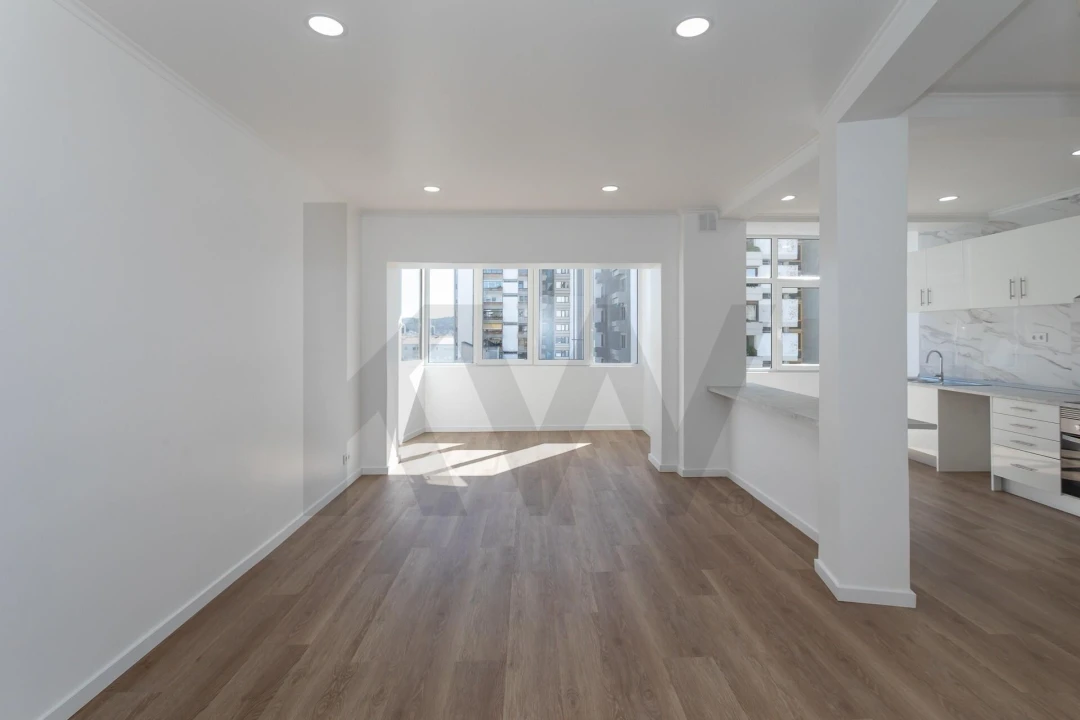 Apartamento T3 para Venda em Águas Livres Foto 13