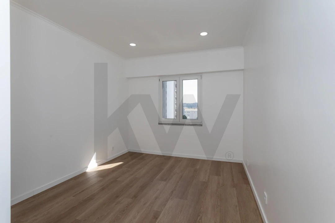 Apartamento T3 para Venda em Águas Livres Foto 25