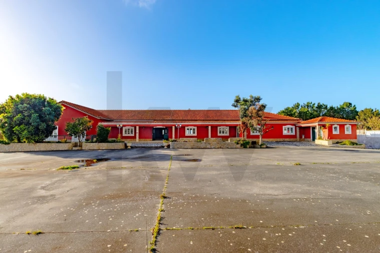 Quinta T2 para Venda em Silveira Foto 10