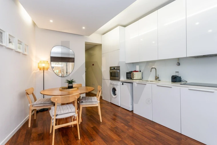 Apartamento T2 para Venda em Arroios Foto 7