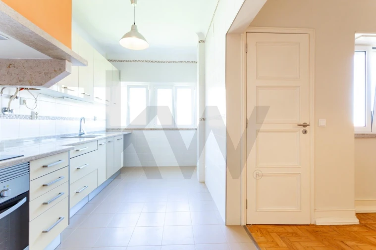 Apartamento T3 para Venda em Beato Foto 10