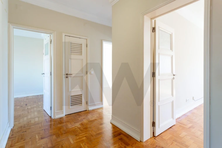 Apartamento T3 para Venda em Beato Foto 16