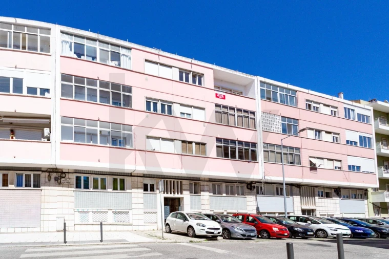 Apartamento T3 para Venda em Beato Foto 32