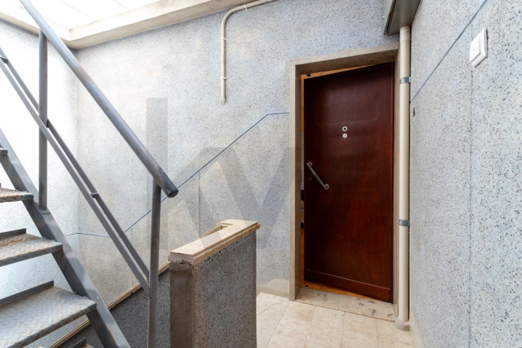 Apartamento T3 para Venda em Beato Foto 28