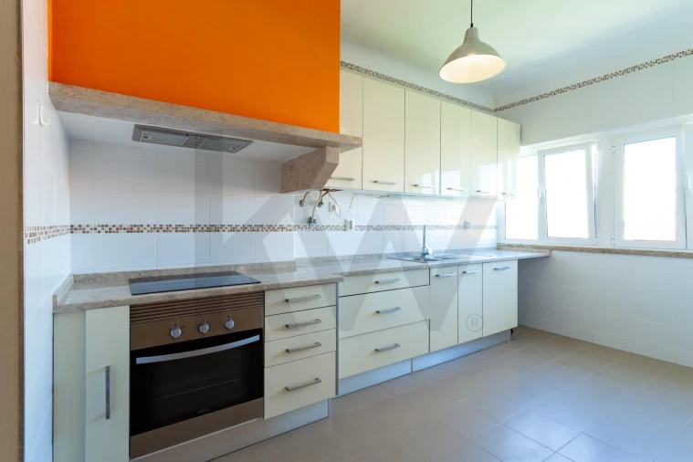 Apartamento T3 para Venda em Beato Foto 4