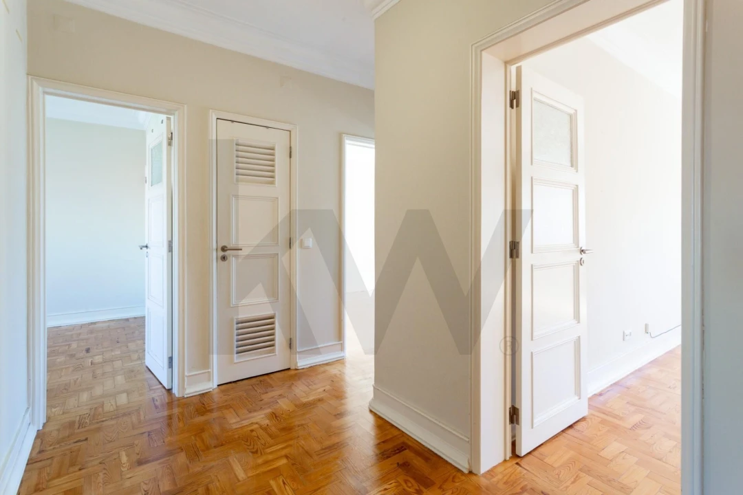 Apartamento T3 para Venda em Beato Foto 16