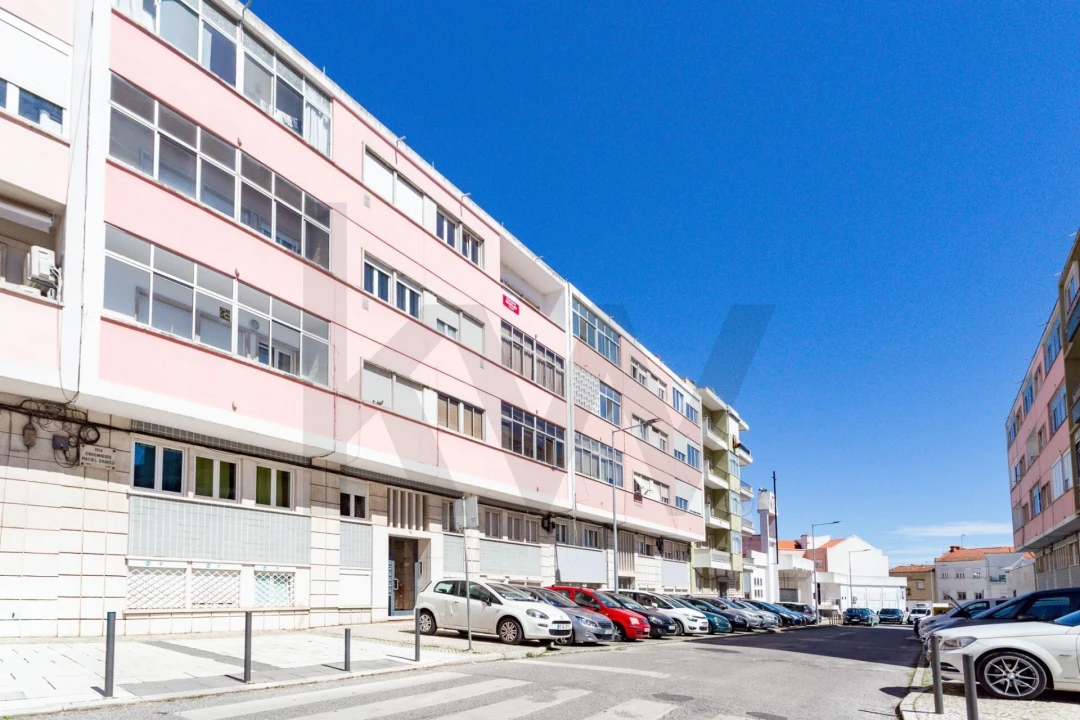 Apartamento T3 para Venda em Beato Foto 31