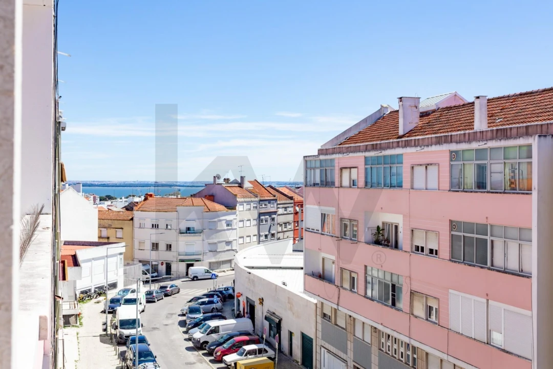 Apartamento T3 para Venda em Beato Foto 23