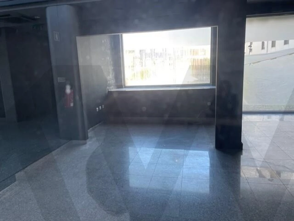 Loja para Arrendamento em Águeda e Borralha Foto 2