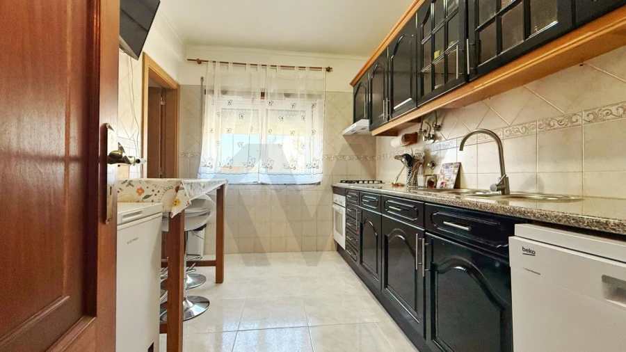 Apartamento T2 para Venda em Quinta do Conde Foto 21