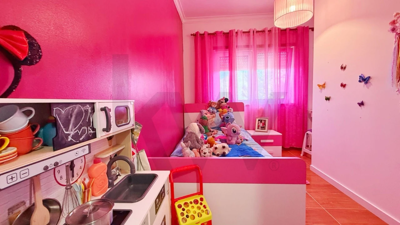 Apartamento T2 para Venda em Quinta do Conde Foto 16