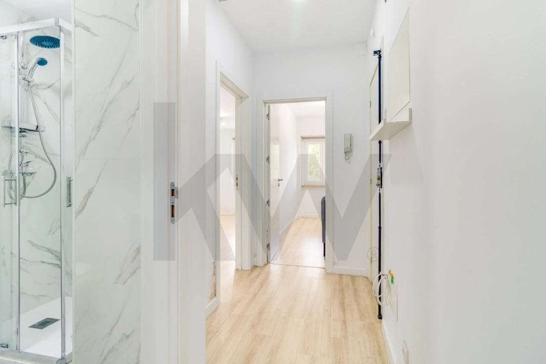 Apartamento T2 para Venda em Pontinha e Famões Foto 12