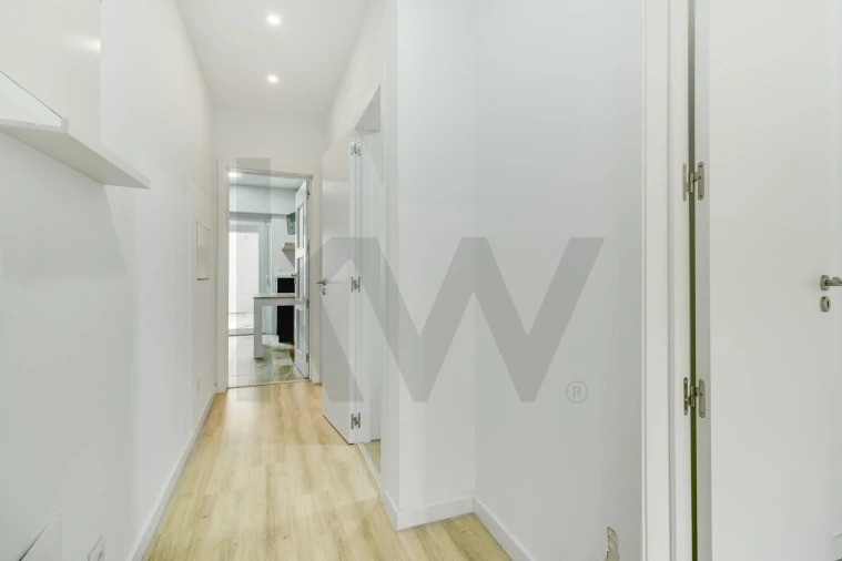 Apartamento T2 para Venda em Pontinha e Famões Foto 3