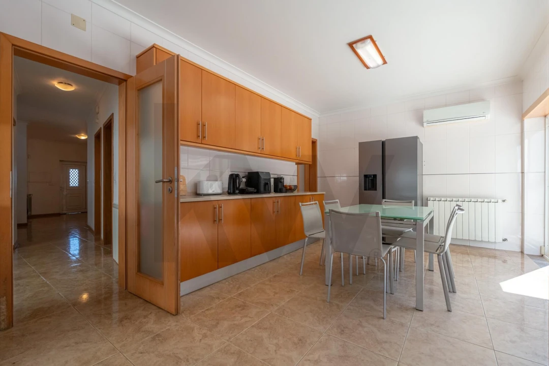 Moradia T5 para Venda em Eiras e São Paulo de Frades Foto 5